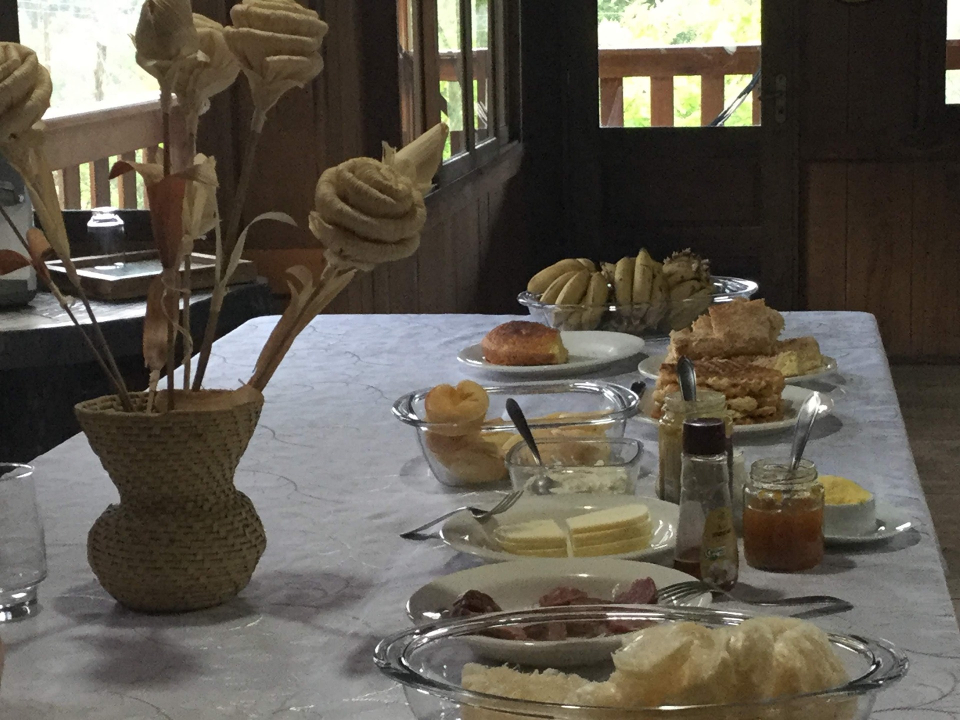 Café da manhã na pousada Doce Encanto - Acolhida na Colônia - Santa Rosa de Lima